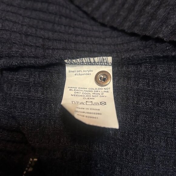 Weekend Suzanne Betro Gray rib knit 1/4 button down sweater, size 3X - Picture 5 of 5